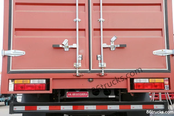 Dayun Aopuli 115hp 4X2(6 wheels) 4.12m single-row van light truck Body (2) | 86Trucks