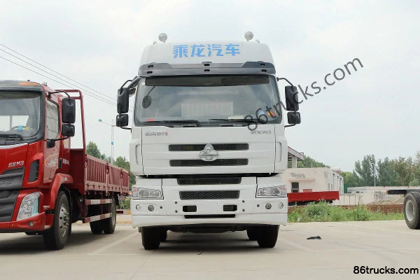DongfengLiuqi Chenglong M5 245 ch 6X2(8 roues) camion porteur fourgon 9,6 m Extérieur (2) | 86Trucks