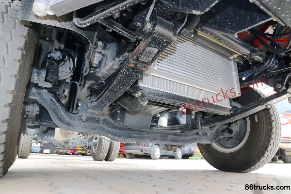 FAW Jiefang J6F 150 ch 4X2(6 roues) 4,21 m simple cabine à ridelles Châssis (1) | 86Trucks