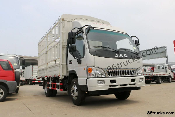 JAC H1 2.3L Diesel 132 hp 4X2(6 wheels) WLY 5-Speed 3.7m Single Row Stake Truck Exterior
