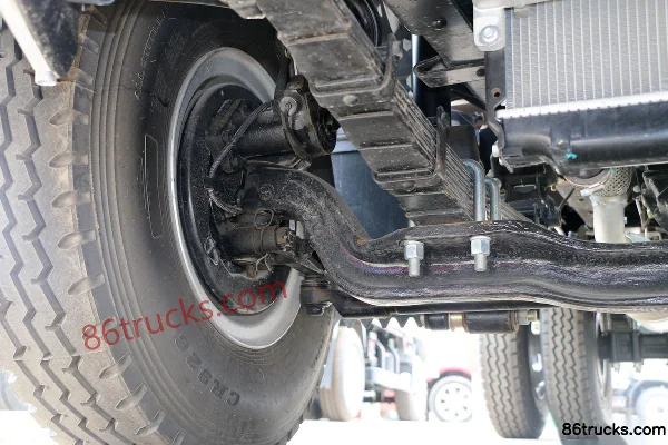 JAC Kangling H6 170 hp 4X2(6 wheels) 4.15m single-row van light truck (Chaochai) Chassis (2) | 86Trucks