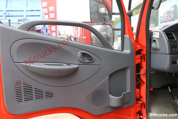 Dongfeng Kaipute K6 163hp 4X2(6 wheels) 4.13m Single Row Flatbed Light Truck (China VI) Cab (1) | 86Trucks