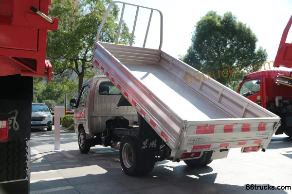 Dongfeng Junfeng 87 ch essence 4X2(6 roues) camion benne 3,3 m Carrosserie (2) | 86Trucks