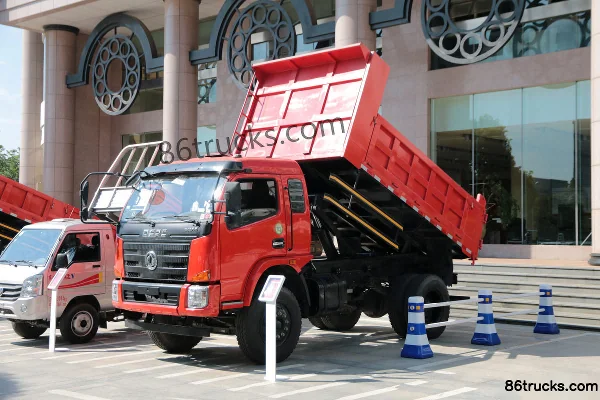 Dongfeng Lituo T20 150hp 4X2(6 wheels) 3.7m Dump Truck (Φ160 Construction Lift) Exterior (3) | 86Trucks