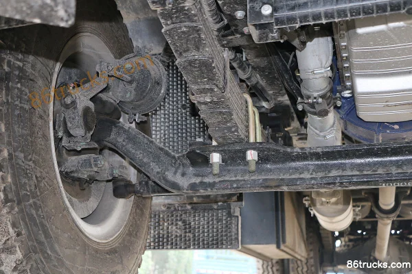 JAC Junling V9L 170 ch 4X2(6 roues) 6,8 m camion porteur à ridelles cabine avancée Châssis (2) | 86Trucks