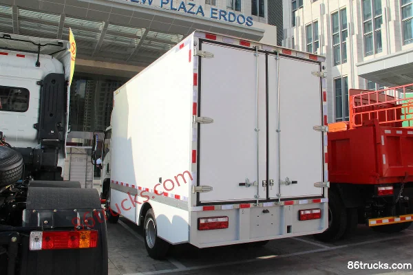 Hualing Lingma H1 156 ch 4X2(6 roues) camion léger fourgon à cabine simple 4,1 m Extérieur (3) | 86Trucks