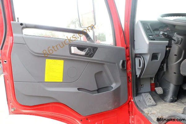 FAW Jiefang Qingdao Long V Medium Truck 180 hp 4X2(6 wheels) Cargo Truck Chassis Cab (1) | 86Trucks
