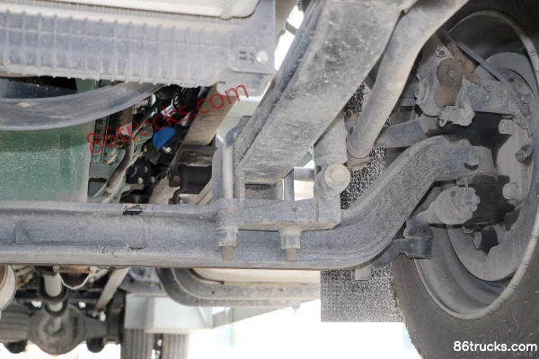 FAW Jiefang Qingdao Long V Medium Truck 180 hp 4X2(6 wheels) Cargo Truck Chassis (3) | 86Trucks