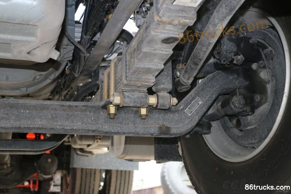 FAW Jiefang J6M Heavy Truck 280 hp 4X2(6 wheels) Tractor Truck (10-speed) Chassis (1) | 86Trucks