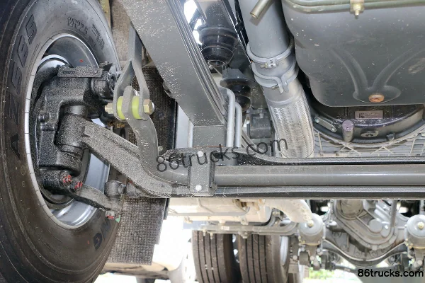 Sinotruk HOWO T7H Heavy Truck 430 hp 6X4(10 wheels) Tractor Truck Chassis (2) | 86Trucks