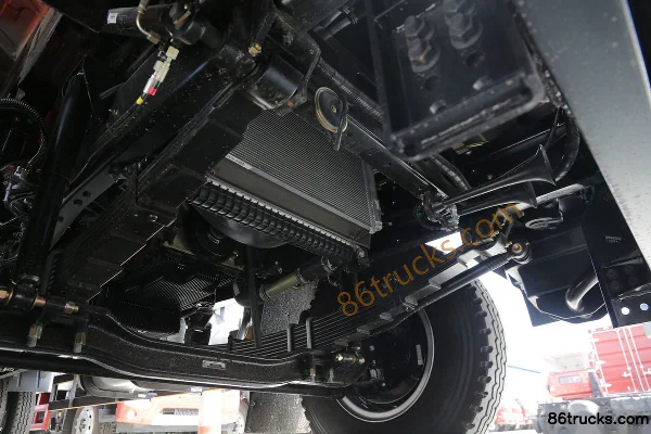 Foton Ruiwo ES5 220 hp 4X2(6 wheels) 6.8m van truck Chassis (2) | 86Trucks