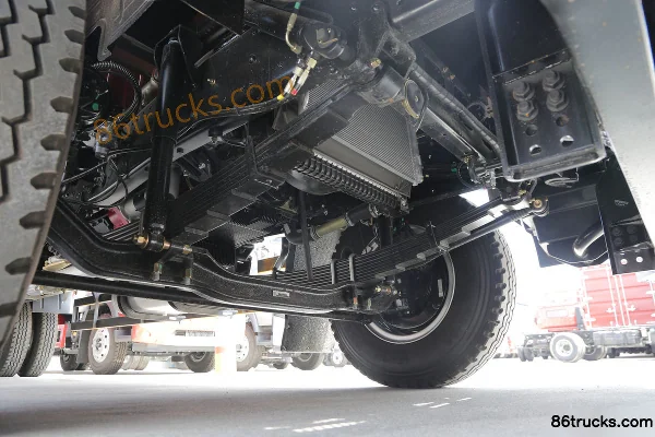 Foton Ruiwo ES5 220 hp 4X2(6 wheels) 6.8m van truck Chassis (1) | 86Trucks