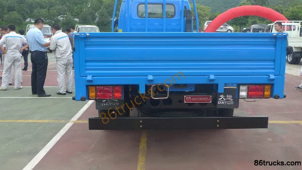 Dayun Qiyun 83 hp 4X2(6 wheels) 3.2m Crew Cab Flatbed Light Truck Body (1) | 86Trucks