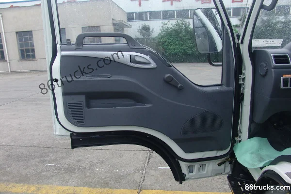 Dayun Qiyun 90 hp 4X2(6 wheels) 3.9m Crew Cab Flatbed Light Truck (2) | 86Trucks