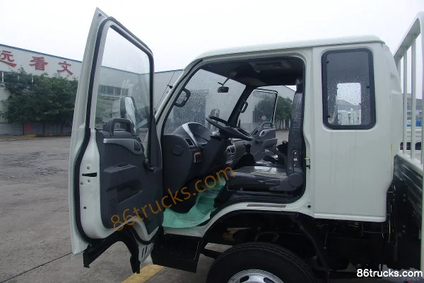 Dayun Qiyun 90 hp 4X2(6 wheels) 3.9m Crew Cab Flatbed Light Truck (1) | 86Trucks