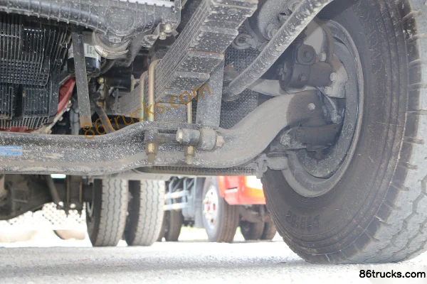 Dongfeng Kaipute K6-L 141 hp 4X2(6 wheels) 4.17m single-row flatbed light truck Chassis (2) | 86Trucks
