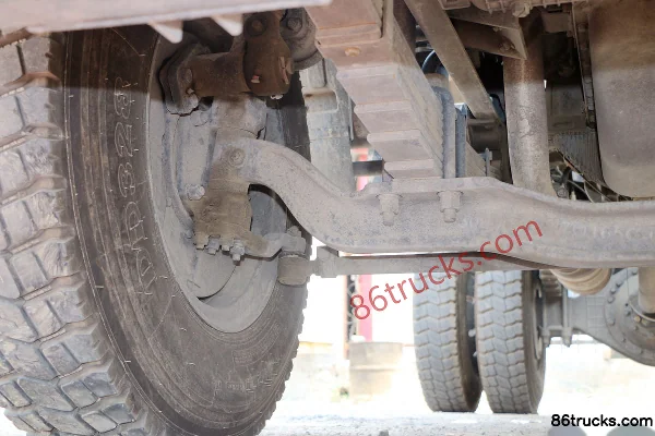 NanJun Ruiji 140 ch 4X2(6 roues) camion benne 3,9 m Châssis (2) | 86Trucks