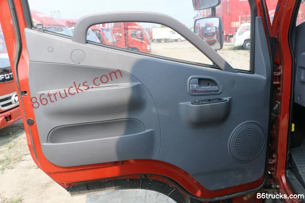 Foton Aoling CTX 156 hp 4X2(6 wheels) 5.15m single-row stake truck Cab (1) | 86Trucks