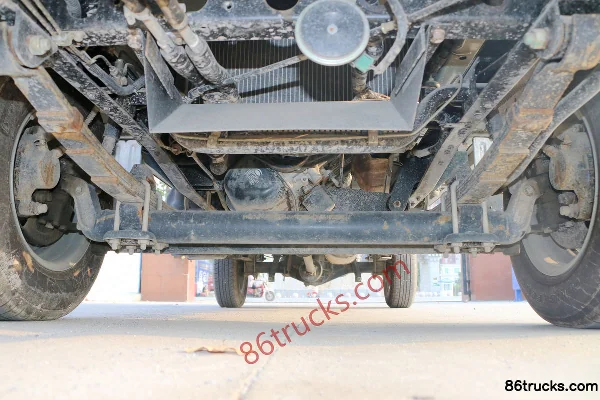Foton Times Yuling VQ1 112 ch 4X2(6 roues) camion frigorifique 2,93 m Châssis (1) | 86Trucks
