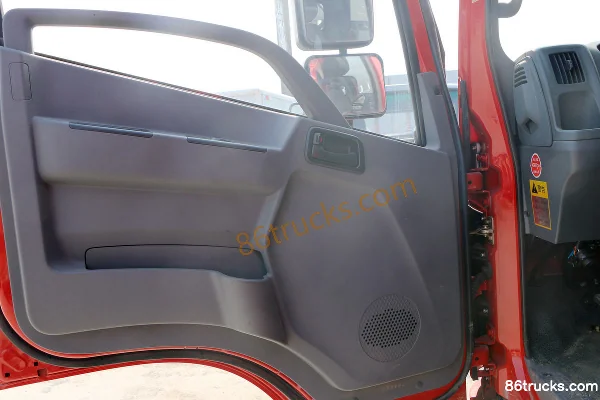 Sichuan Hyundai Ruiyue 115 hp 4X2(6 wheels) 3.7m Dump Truck (Yuchai) Cab (1) | 86Trucks