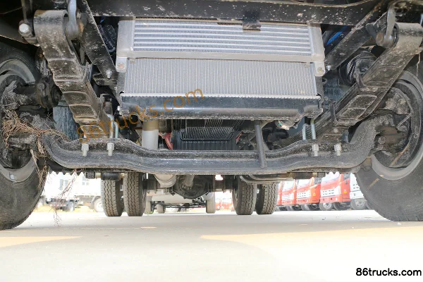JAC Junling E6 154 hp 4X2(6 wheels) 4.18m single-row flatbed light truck Chassis (1) | 86Trucks