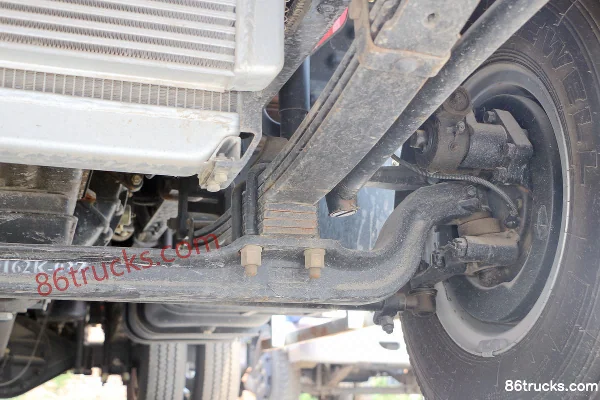 Hyundai Commercial Vehicle Zhidao 300M 143hp 4X2(6 wheels) 4.18m single row stake truck Chassis (3) | 86Trucks