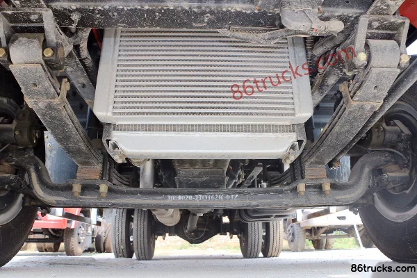 Hyundai Commercial Vehicle Zhidao 300M 143hp 4X2(6 wheels) 4.18m single row stake truck Chassis (1) | 86Trucks