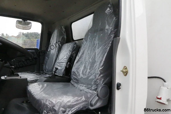 Sanhuan Shitong Chuangke 7,5T camion frigorifique électrique pur à cabine simple 4,05 m 4X2(6 roues) Intérieur (3) | 86Trucks