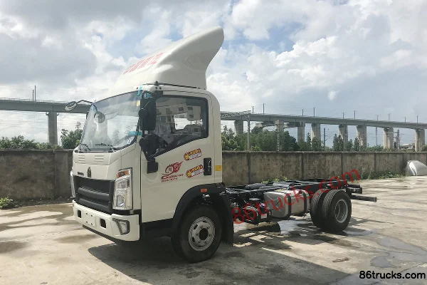 Sinotruk HOWO Tongshuai 160 ch 4X2(6 roues) camion léger à plateau avec cabine simple 4,165 m Extérieur (2) | 86Trucks