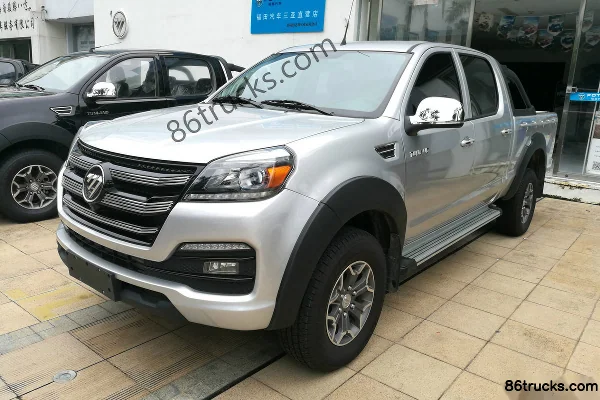 Foton Tunland E5 modèle 2018 confort 2,8T diesel 116 ch propulsion arrière empattement long double cabine pick-up (China V) Extérieur (3)