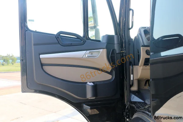Sinotruk Haohan J5G camion moyen version légère 160 ch 4X2(6 roues) tracteur routier Cabine (1) | 86Trucks