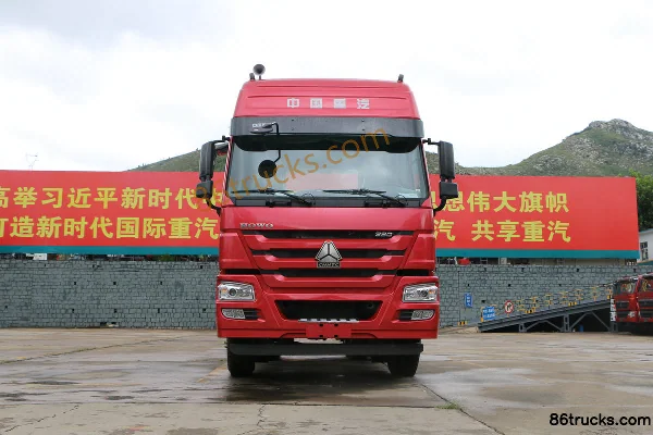 Sinotruk HOWO Heavy Truck 380hp 6X4(10 wheels) Tractor Truck (16-Speed) Exterior (2) | 86Trucks