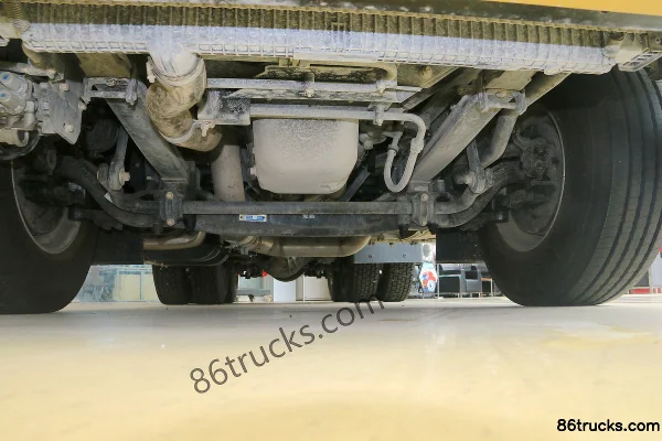 Dongfeng Commercial Vehicle Tianlong Flagship KX 2018 Edition 560 hp 6X4(10 wheels) Tractor Truck Chassis (1) | 86Trucks