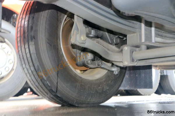 Sinotruk Sitrak SITRAK C7H camion lourd 440 ch 6X4(10 roues) tracteur routier pour matières dangereuses Châssis (2) | 86Trucks