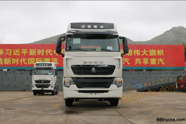 Sinotruk HOWO T7H Heavy Truck 400 hp 4X2(6 wheels) Dangerous Goods Tractor Truck Exterior (2) | 86Trucks