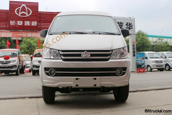 Changan Kuayue Xinbao II 1.2L 88 hp 4X2(6 wheels) 2.71m double-row flatbed micro truck Exterior (2) | 86Trucks