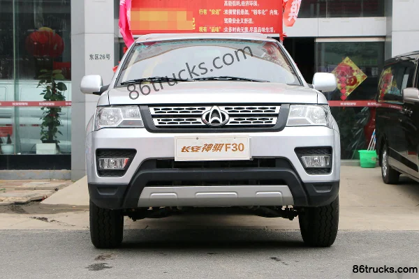 Ankai Shenqi F30 modèle 2018 version confort essence 1,5 L 112 ch 3 m (charge nominale 1015) pick-up monoplace Cabine (2) | 86Trucks
