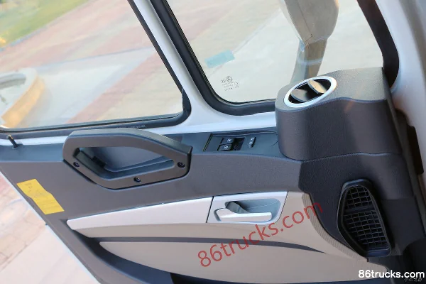 Sinotruk Hohan J7G Heavy Truck 430hp 6X4(10 wheels) CNG Tractor Truck Cab (2) | 86Trucks