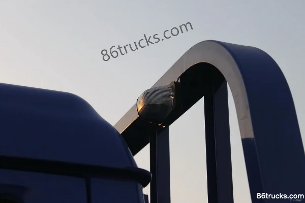 Beijing Qilong 103 hp 4X2(6 roues) 4.25m Single Row Flatbed Light Truck Carrosserie (3) | 86Trucks
