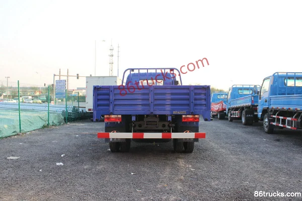 Beijing Qilong 103 hp 4X2(6 roues) 4.25m Single Row Flatbed Light Truck Extérieur (3) | 86Trucks