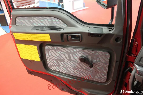 Foton AumanCTX 9 Series Heavy Truck 385 hp 6X4(10 wheels) Tractor Truck Cab (2) | 86Trucks