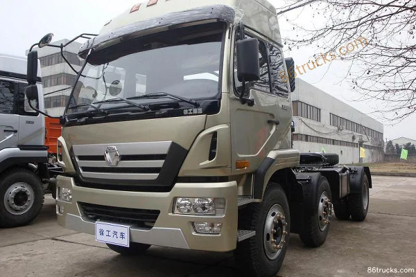 XCMG Ruilong Heavy Truck 260hp 6X2(8 wheels) Tractor Truck Exterior