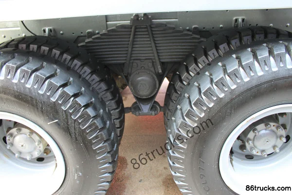 Sinotruk HOWO 266hp 8X4(12 wheels) Oil Tank Truck (Chengliwei Brand) Cab (1) | 86Trucks