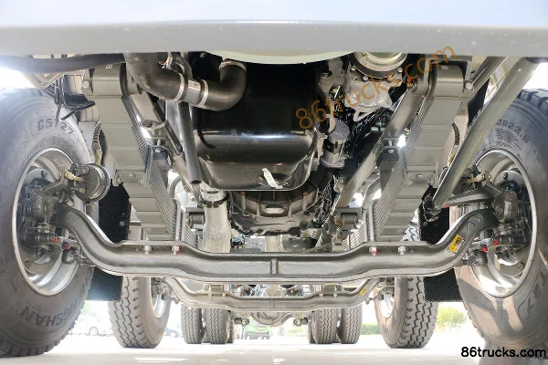 Sinotruk Haohan N5G Camion lourd 310ch 8X4(12 roues) Châssis de camion porteur (1) | 86Trucks
