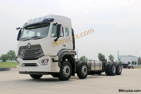 Sinotruk Hohan N5G heavy truck 340hp 8X4(12 wheels) 9.5m van cargo truck Exterior (3) | 86Trucks