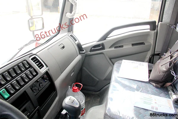 Senyuan Heavy Industry 12 tonnes châssis Dongfeng Yuhu grue Cabine (2) | 86Trucks