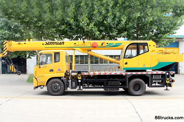 Senyuan Heavy Industry 12-ton Dongfeng Yulong Chassis Crane Truck Exterior (3) | 86Trucks