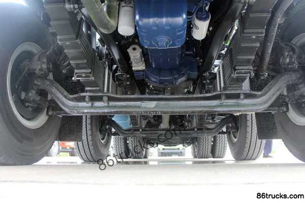 FAW Jiefang Qingdao TianV heavy truck 336hp 8X4(12 wheels) 5.6m dump truck Chassis (1) | 86Trucks