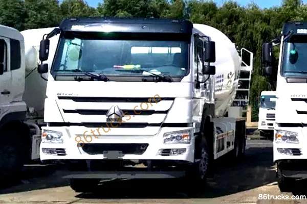 Sinotruk HOWO 380hp 6X4(10 wheels) 4.15m³ concrete mixer truck Exterior (2) | 86Trucks