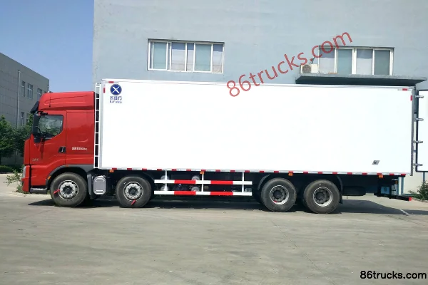 Dongfeng Liuqi Chenglong H7 350hp 8X4(12 wheels) 9.6m Refrigerated Truck (Binglingfang) Exterior (3) | 86Trucks